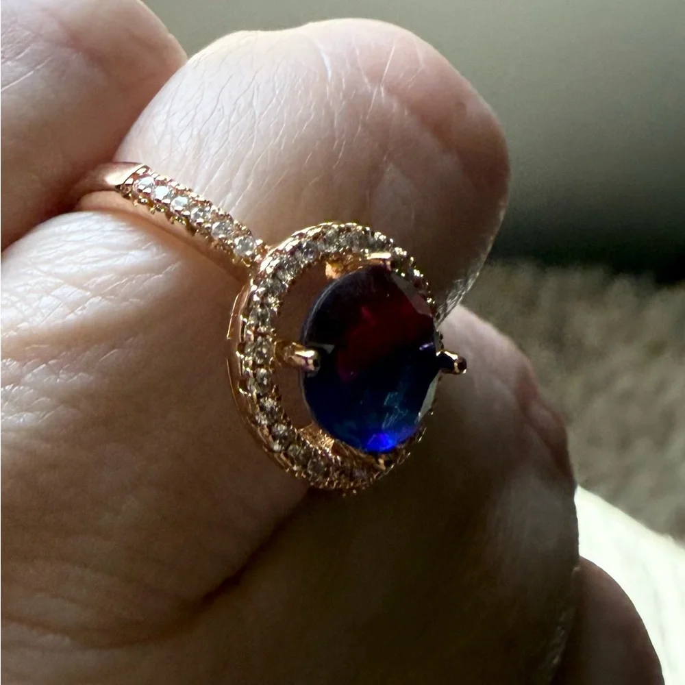 NEW! Pretty Bird Jewelry Gold Halo Ring with Pink Purple Center Stone size 8 - Picture 10 of 16